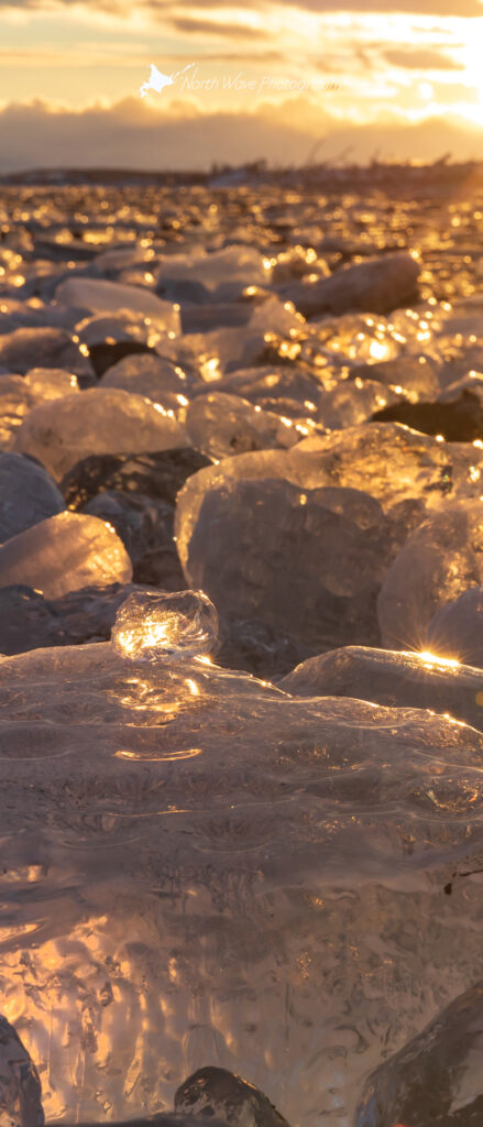 golden-jewelry-ice-for-xperia-wallpaper