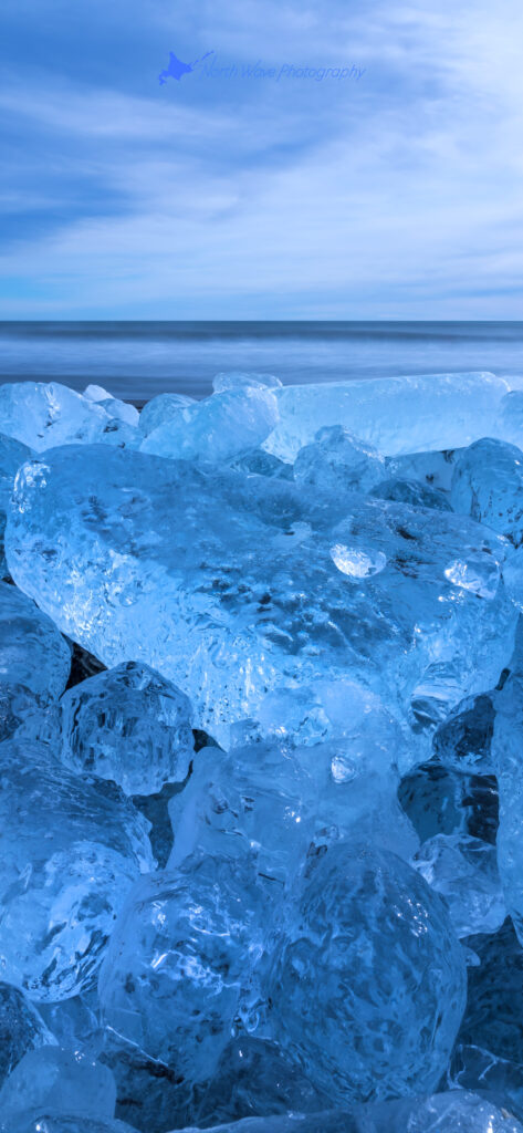 blue-jewelry-ice-for-iphone13-wallpaper-0043
