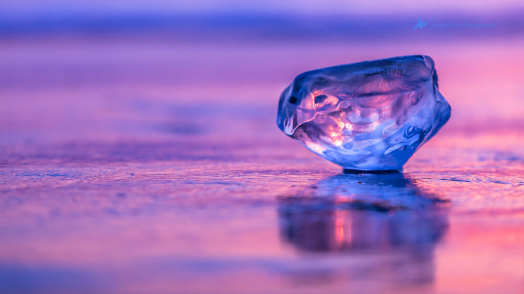 jewelry-ice-on-the-beach-for-imac-wallpaper