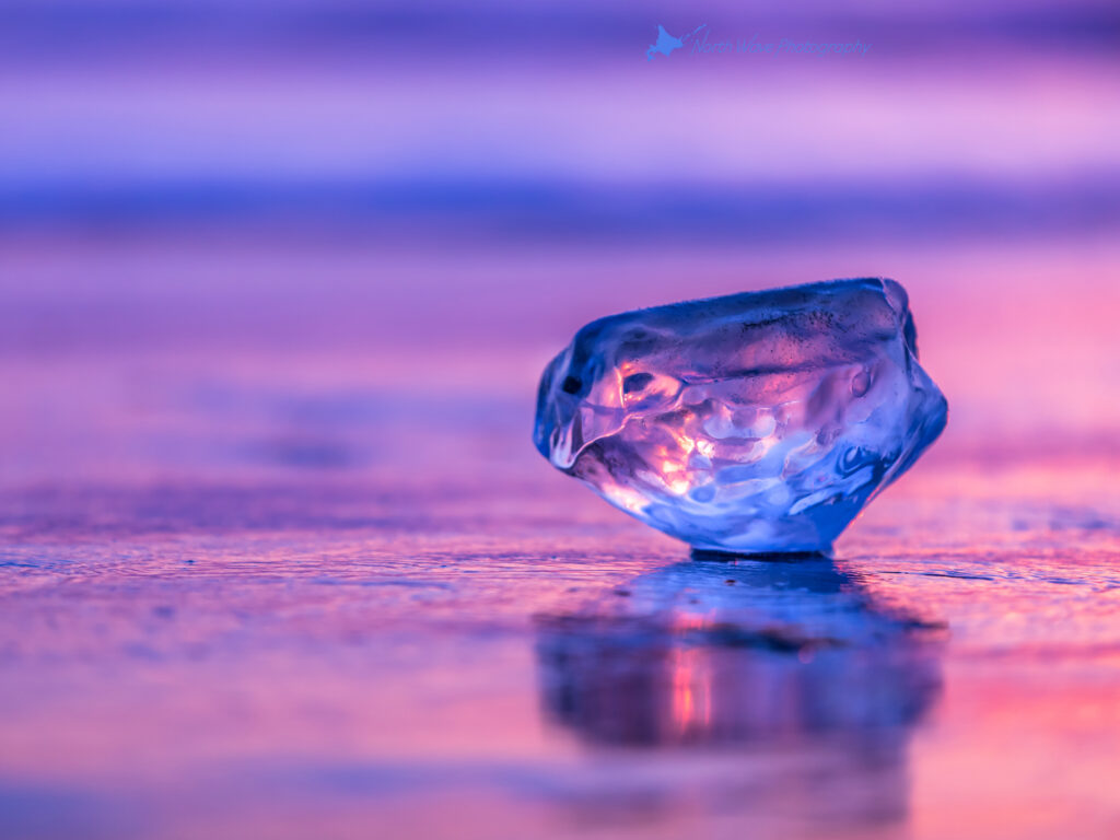 jewelry-ice-on-the-beach-for-ipadpro-wallpaper