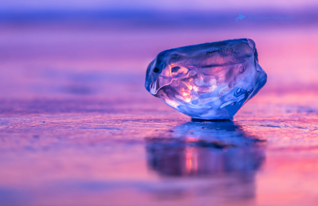 jewelry-ice-on-the-beach-for-macbookpro-wallpaper