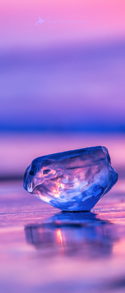 jewelry-ice-on-the-beach-for-xperia-wallpaper