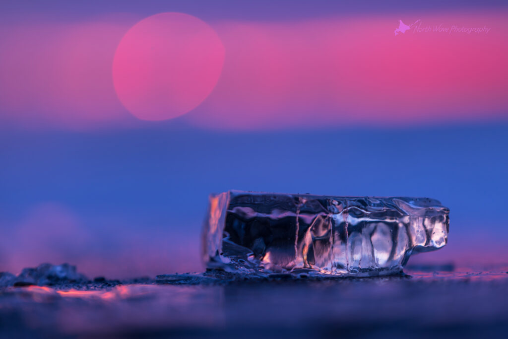 Morning-glow-with-jewelry-ice-for-surfaceprox-wallpaper