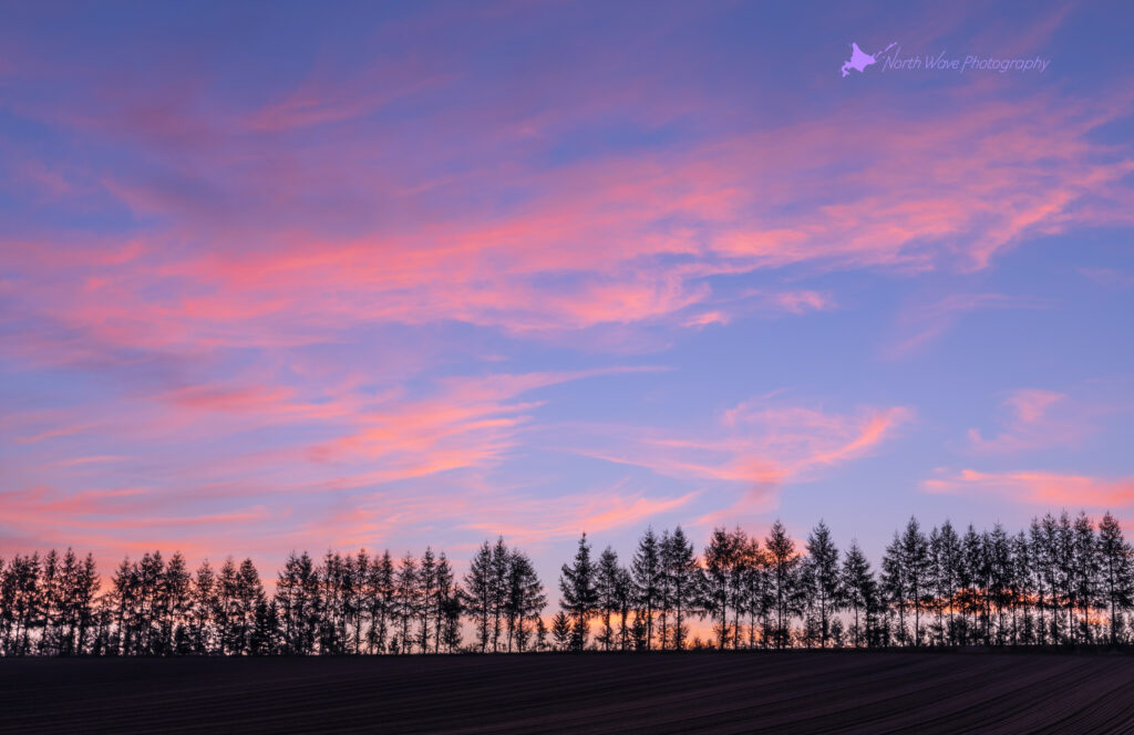 Early-autumn-sky-with-a-morning-glow-for-macbookpro-wallpaper